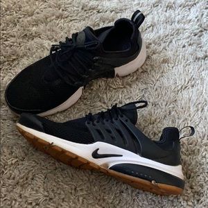 Women’s Nike Prestos